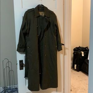 Like New Classic Burberry Trench